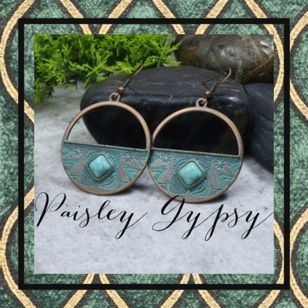 BOHEMIAN WESTERN STYLE ANTIQUED BRONZE LOOKING TURQUOISE COLOR STONE EAR…